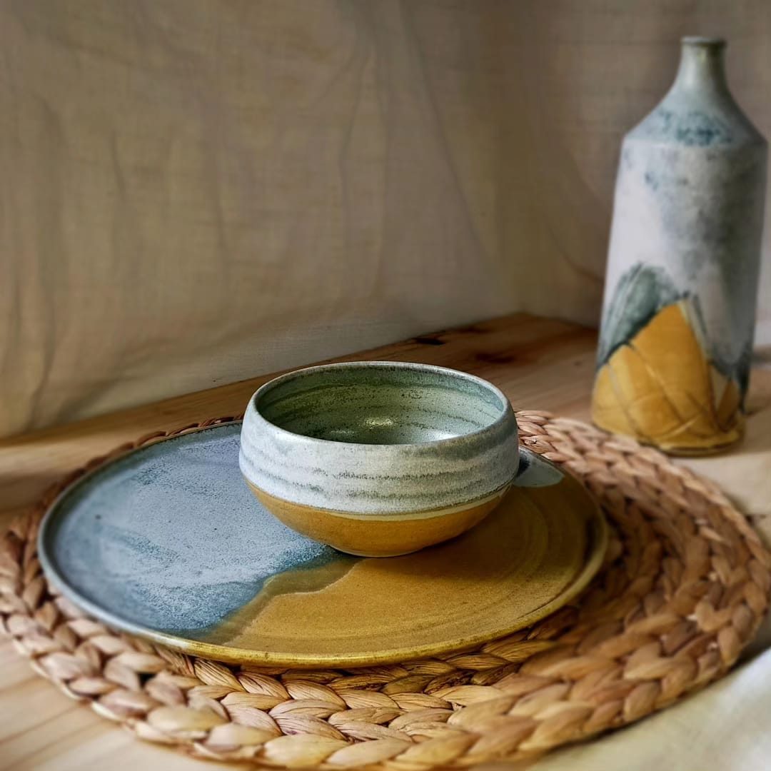 Assiette, bol et bouteille - Grès émaillé - Alice ARAZAR